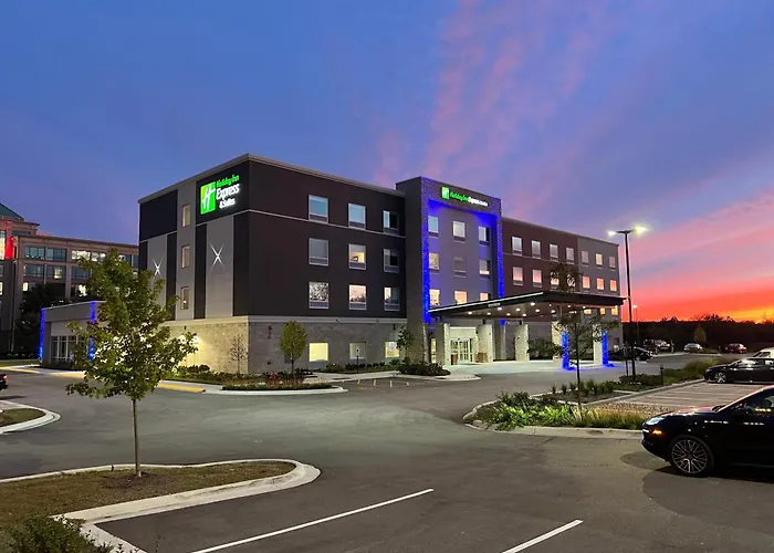 Holiday Inn Express & Suites Chicago Schaumburg By Ihg